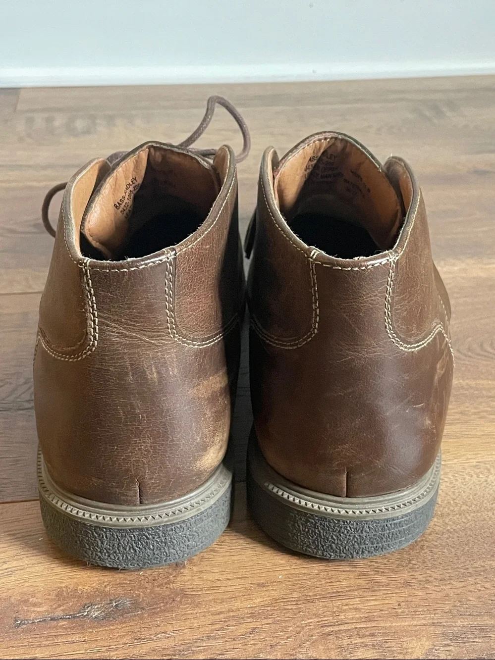Bass & Co Bass Men’s Radley Chukka Brown Leather Boots Size 11 W